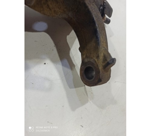 Поворотный кулак(передний правый)