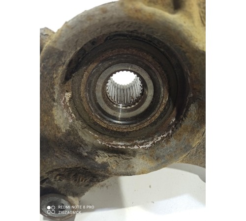 Поворотный кулак(передний правый)