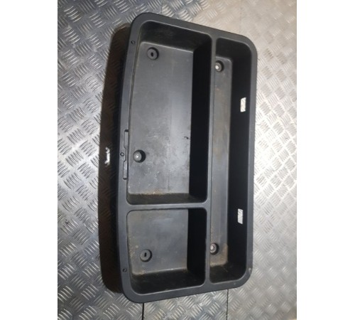 Накладка проема багажника