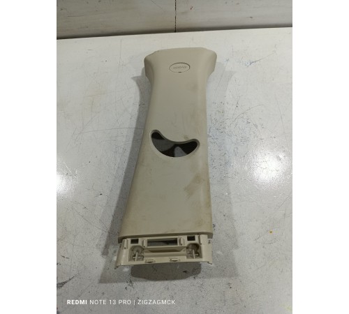 Обшивка центральной стойки правая верхняя