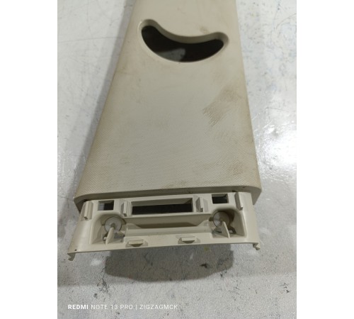 Обшивка центральной стойки правая верхняя