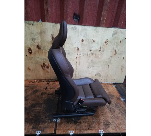 Сиденье переднее левое