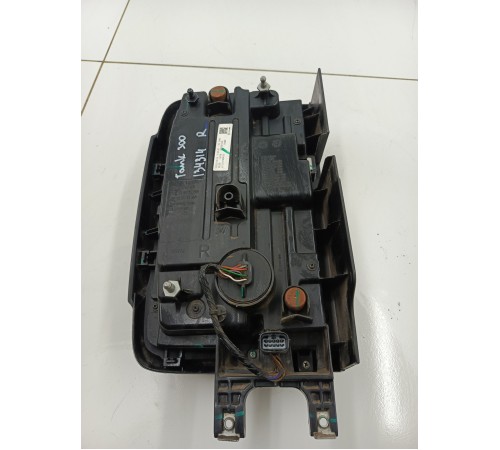 Фонарь задний правый