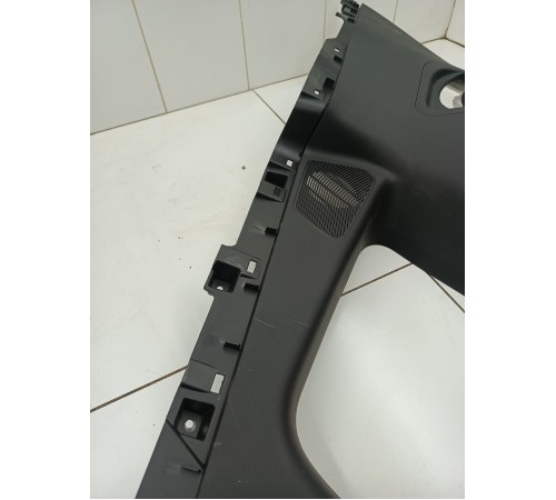 Обшивка багажника левая