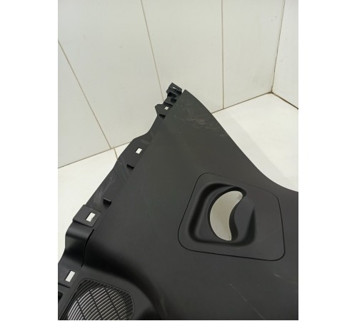 Обшивка багажника левая