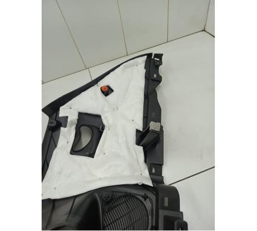 Обшивка багажника левая