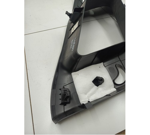 Обшивка багажника левая