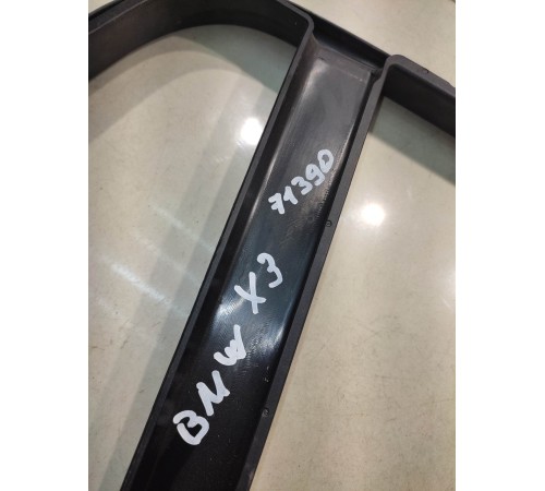 Накладка двери задняя правая