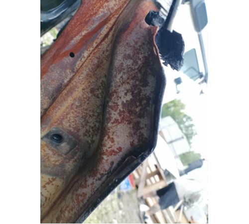 Дверь передняя левая