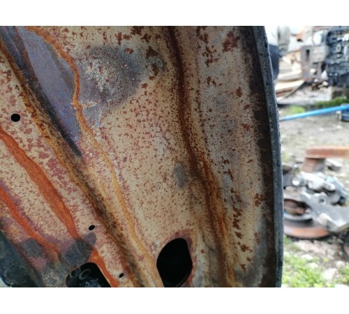 Дверь передняя левая