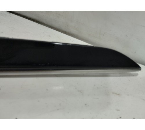 Дефлектор с декоротивной накладкой