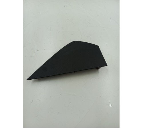 Накладка торпедо боковая правая