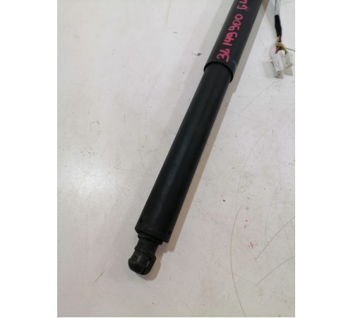 Амортизатор крышки багажника левый