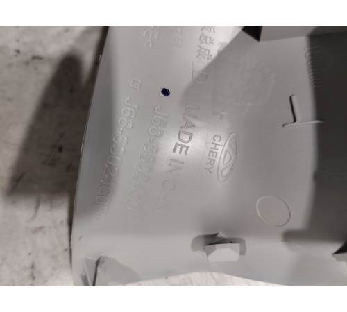 Обшивка крышки багажника правая