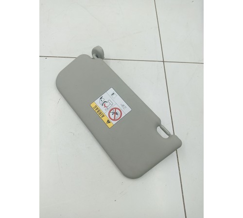 Козырек солнцезащитный правый