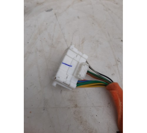 Электропроводка двери (передняя левая)