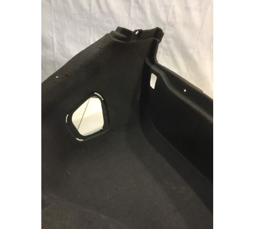 Обшивка багажника