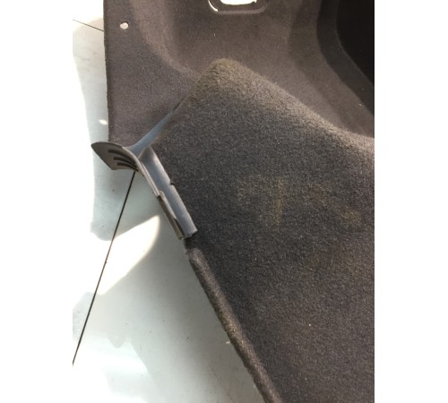 Обшивка багажника