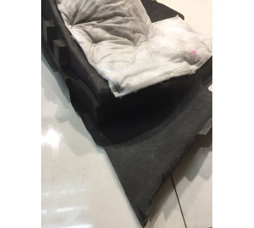 Обшивка багажника