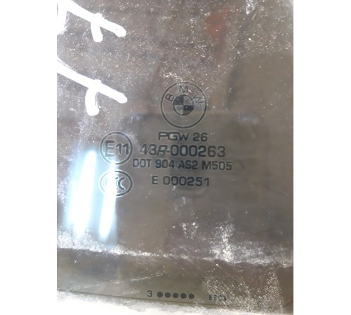 Стекло двери (заднее, правое)