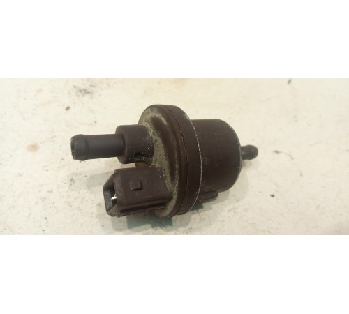 Клапан  вентиляции бака