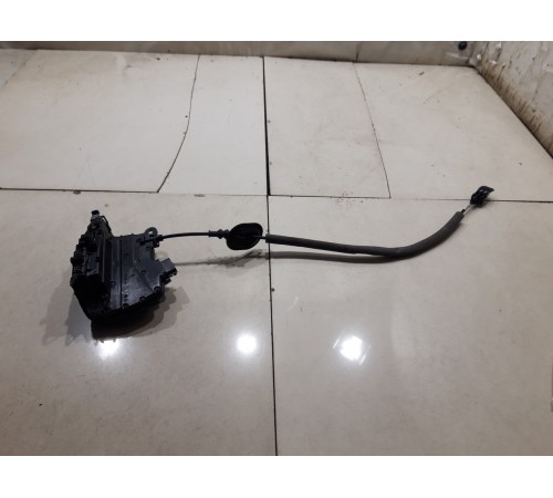 Замок двери (задний левый)