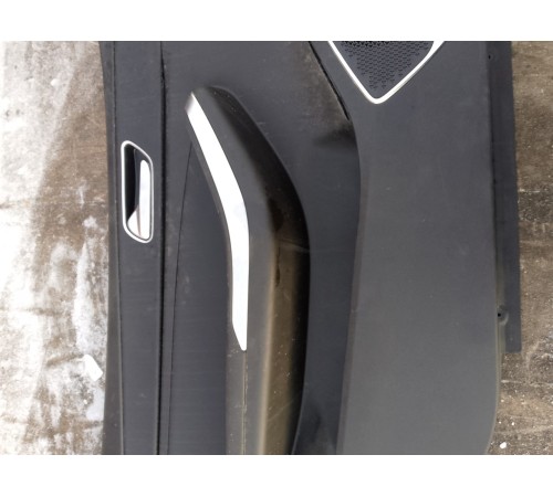 Обшивка двери передняя левая