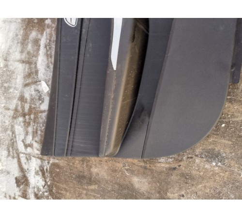 Обшивка двери передняя левая