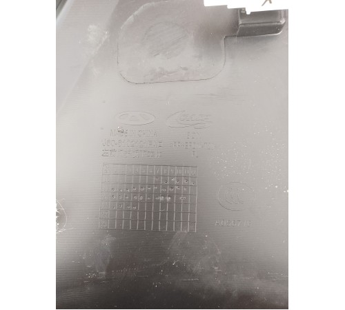 Обшивка двери передняя левая