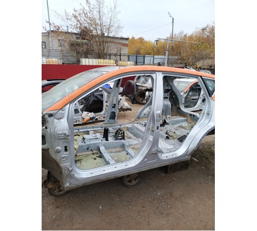 Порог со стойкой левый