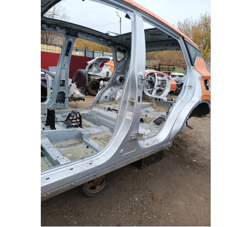 Порог со стойкой левый