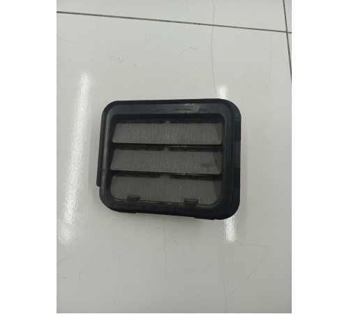 Решетка вентиляционная правая