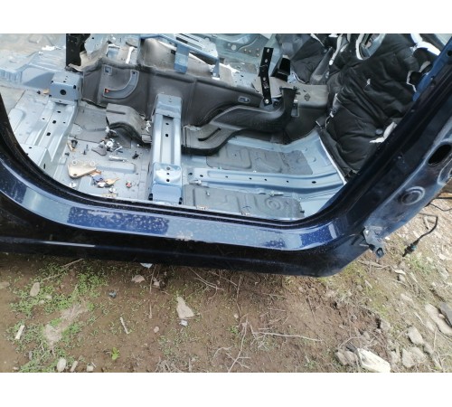 Порог со стойкой правый