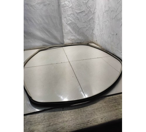 Уплотнитель двери (передний, левый)