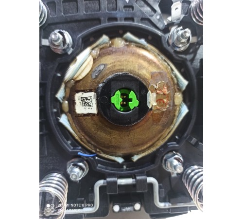 Подушка безопасности водителя