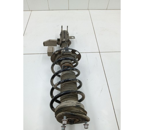 Амортизатор подвески передний левый в сборе