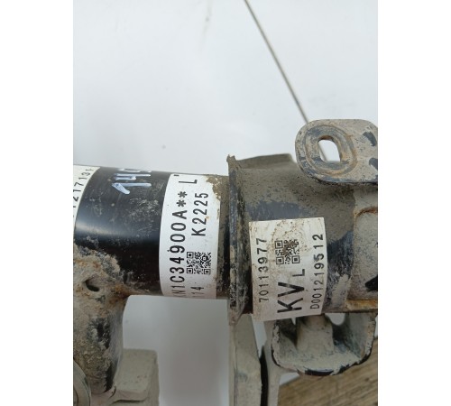 Амортизатор подвески передний левый в сборе