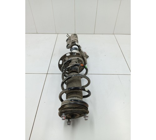 Амортизатор подвески передний левый в сборе