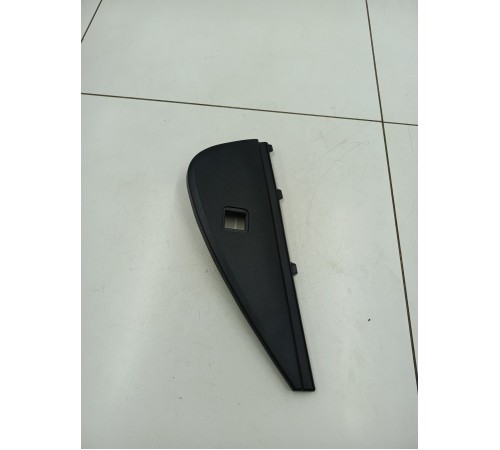 Накладка торпедо правая