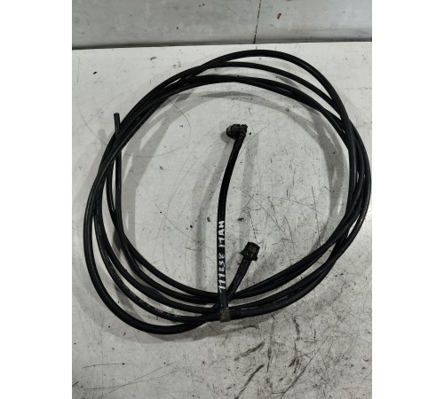 Штуцер тормозной системы с трубкой