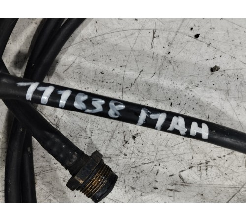 Штуцер тормозной системы с трубкой