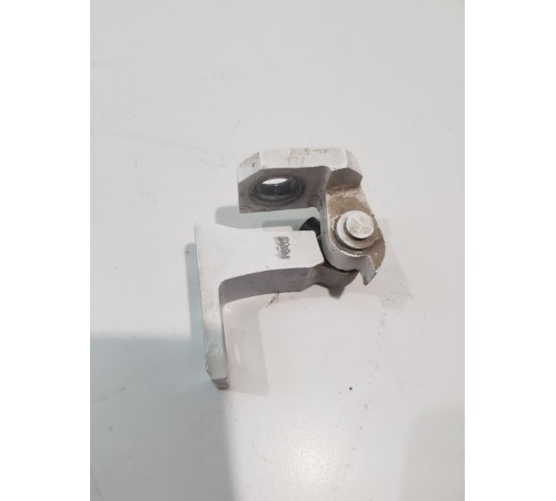 Петля двери передняя левая нижняя