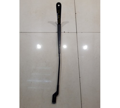 Поводок стеклоочистителя праый