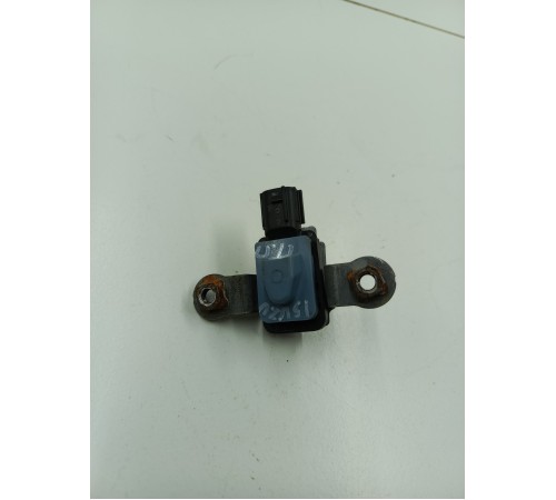 Датчик удара AirBag передний правый