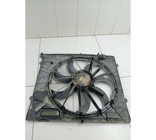 Диффузор радиатора в сборе