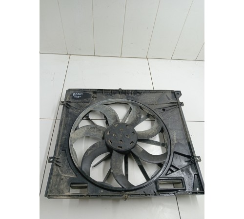 Диффузор радиатора в сборе