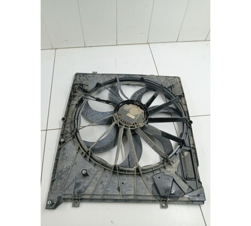 Диффузор радиатора в сборе