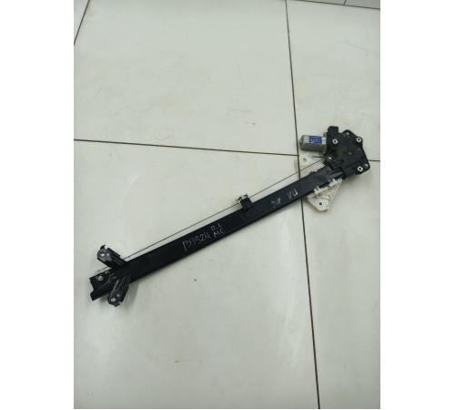 Стеклоподъемник двери передней левой