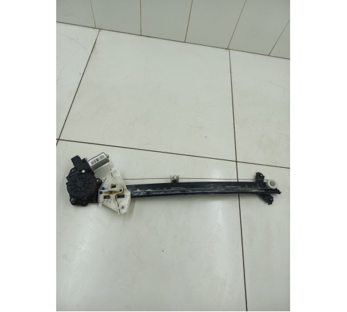 Стеклоподъемник двери передней левой