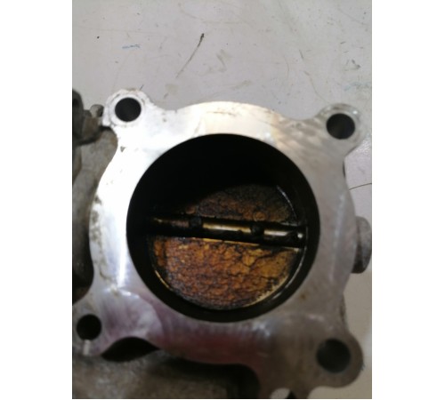 Дроссельная заслонка